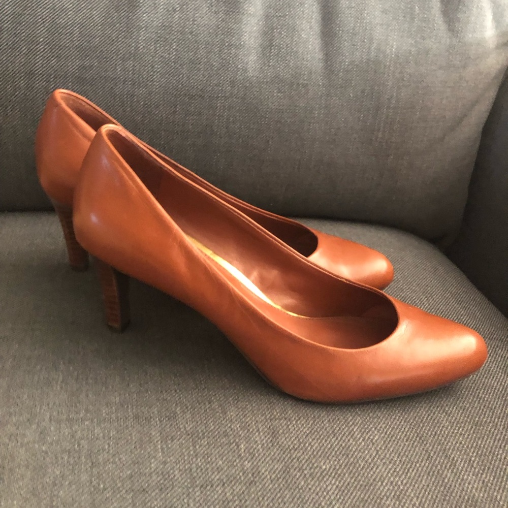 Brown leather heels, size 7.5